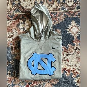Men’s Nike Dri-fit North Carolina hoodie gray L large